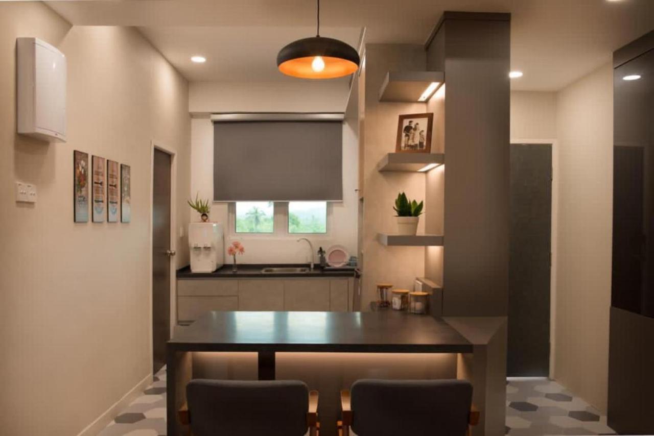 Designer Suite Apartment Seaview 10Pax Families Suite クア エクステリア 写真